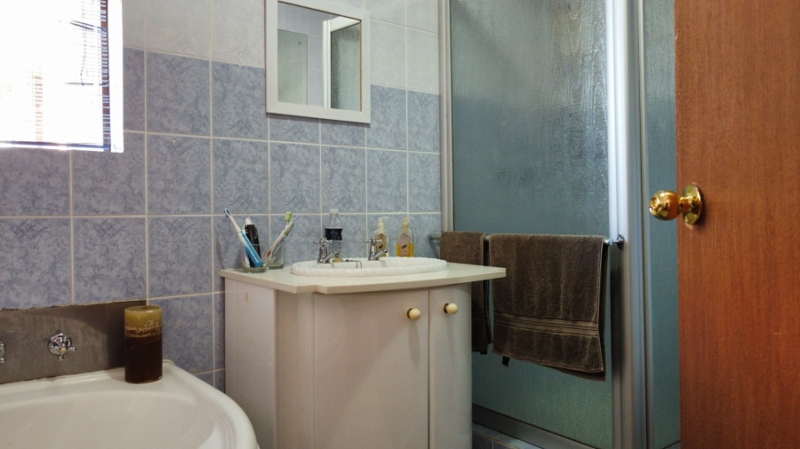 2 Bedroom Property for Sale in Hersham Western Cape
